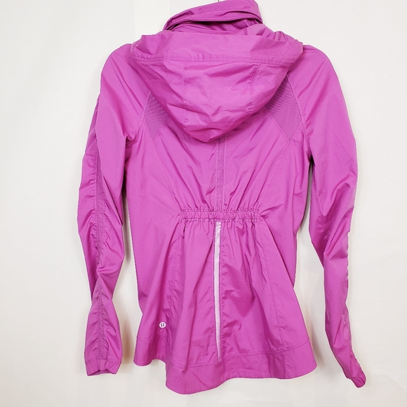 NWOT Lululemon gather and sprint jacket - Picture 4 of 9